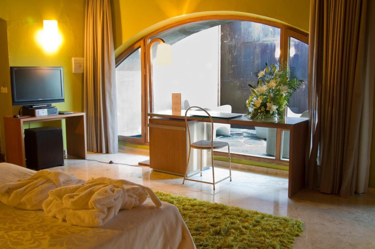 Hotel 4 Estrellas Conventual De Alcantara Extérieur photo