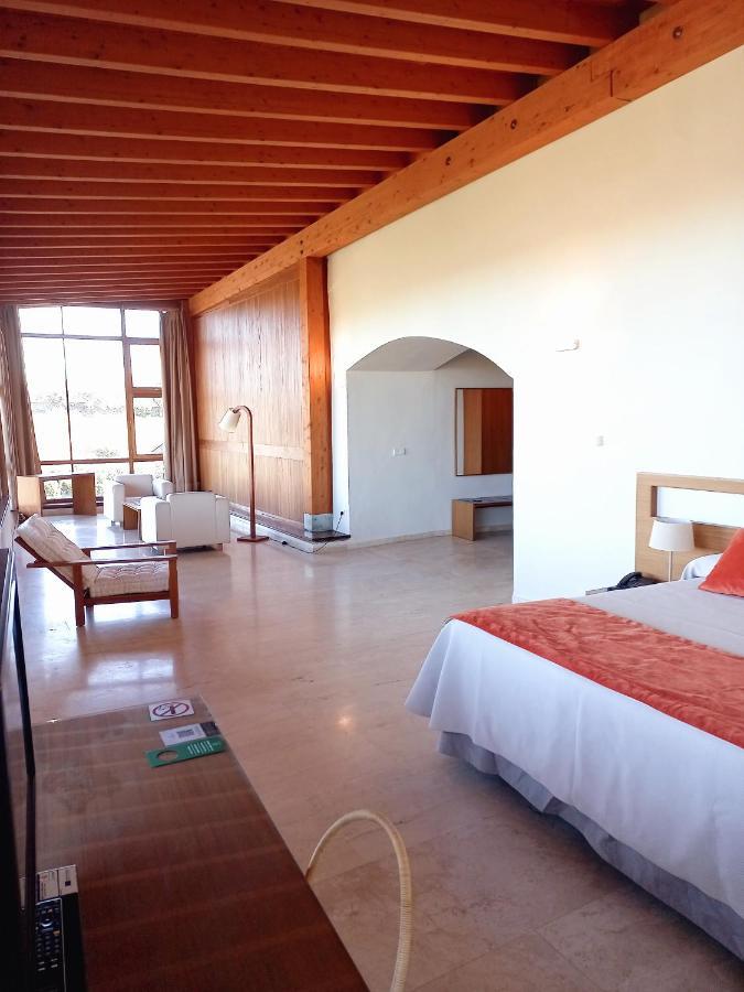 Hotel 4 Estrellas Conventual De Alcantara Extérieur photo