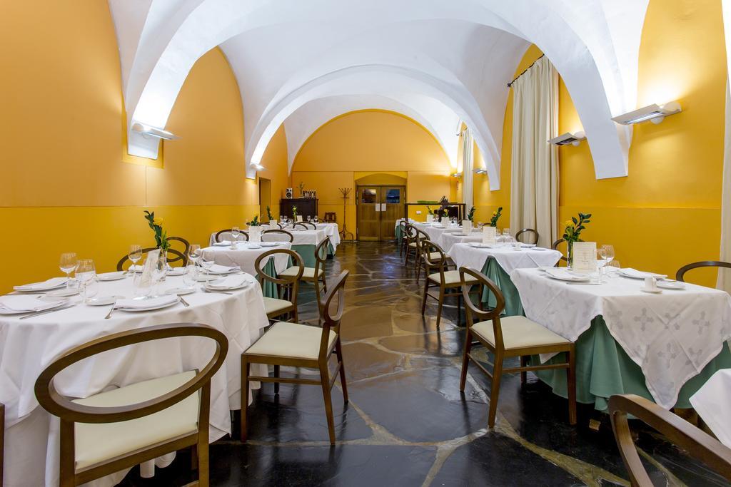 Hotel 4 Estrellas Conventual De Alcantara Extérieur photo
