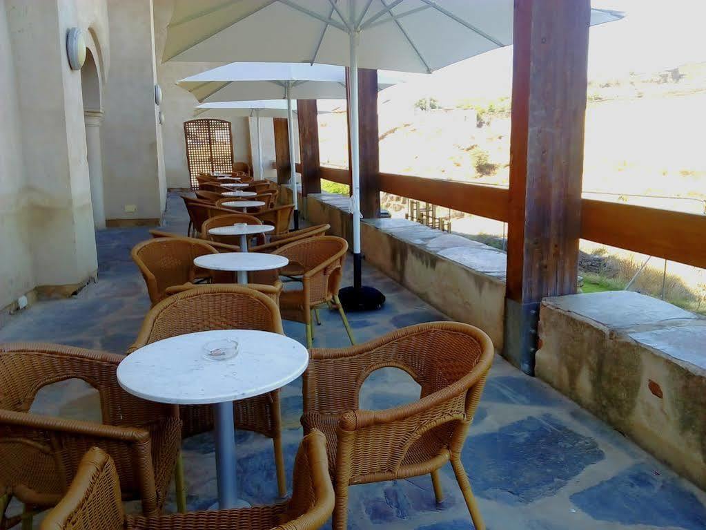 Hotel 4 Estrellas Conventual De Alcantara Extérieur photo