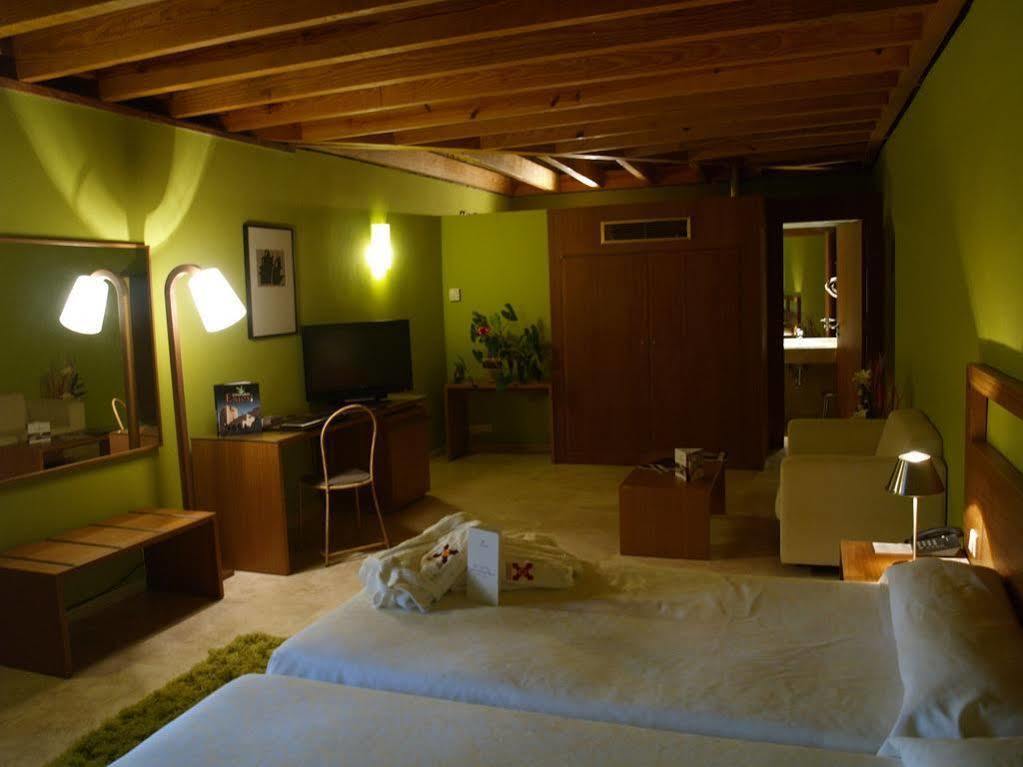 Hotel 4 Estrellas Conventual De Alcantara Extérieur photo